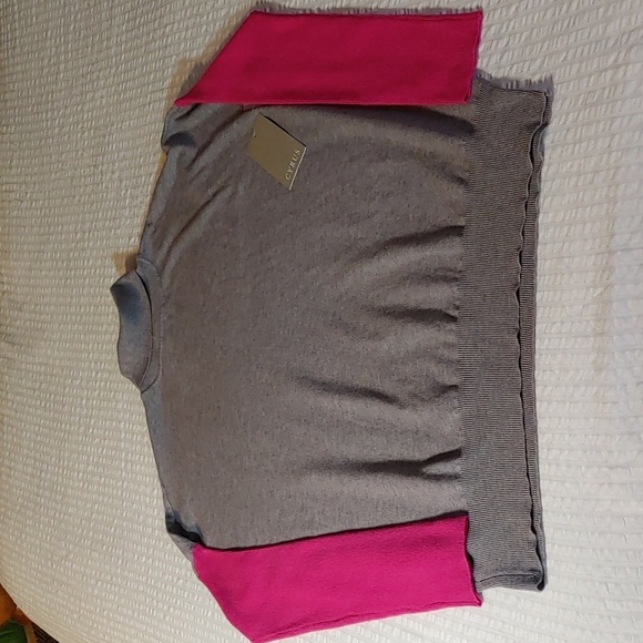 NWT CYRUS TWO-TONE GRAY & PINK KNIT TURTLENECK SWEATER SIZE LARGE - Picture 1 of 7